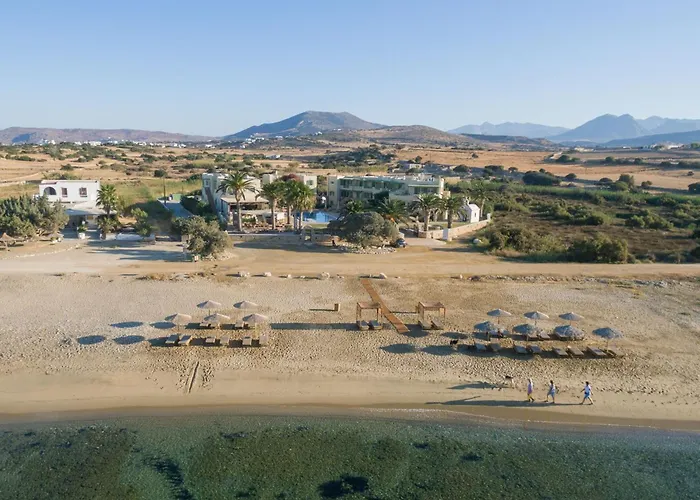 Отель Finikas 4*