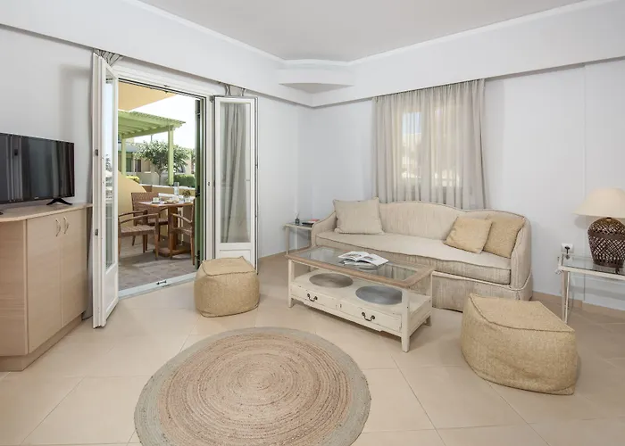 Отель Finikas Алико-Бич