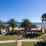 Finikas Hotel