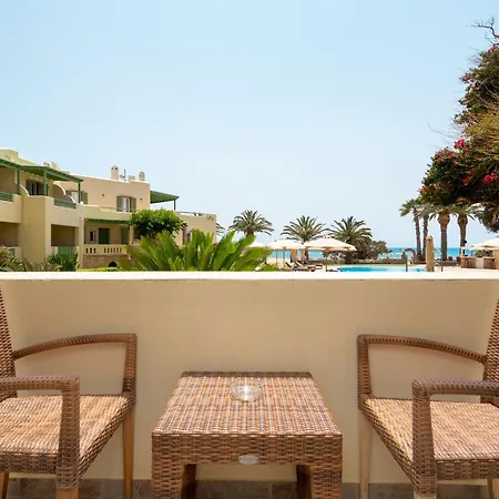 Finikas Aliko Beach