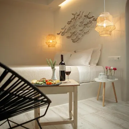 Finikas Otel 4*