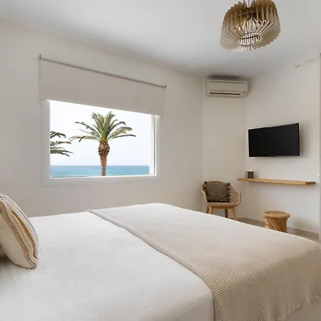 Otel Finikas 4*