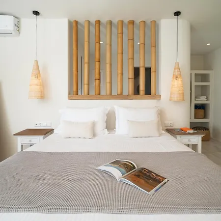 Otel Finikas 4*