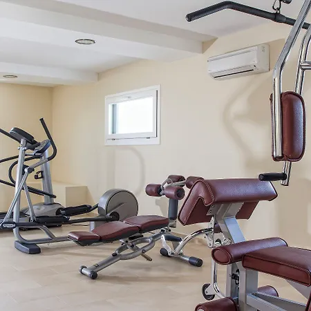 Finikas Hotel 4*