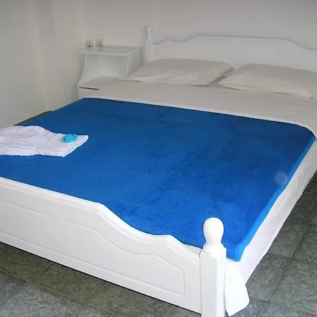 Finikas Aliko Beach